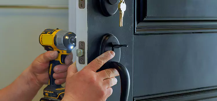 Commercial Door Lock Installation Glassmanor
