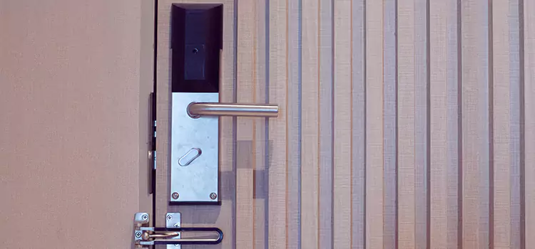 Installing a Maglock Glassmanor